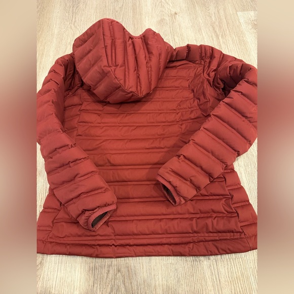 Women’s Mountain Hardwear stretch down Jacket size medium - Picture 4 of 7